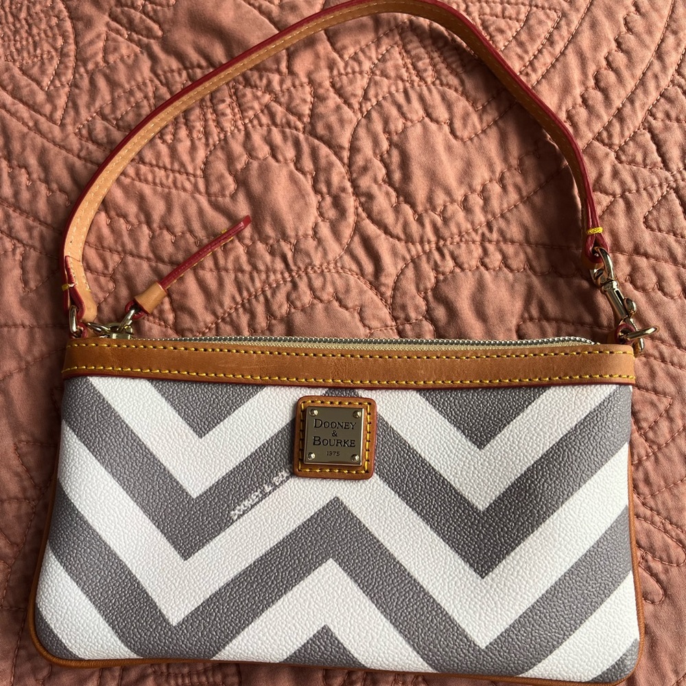 Dooney and Bourke Chevron Wristlet
